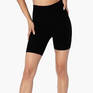 Beyond Yoga Biker Shorts in Black XS